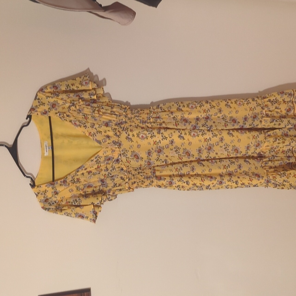 Max studio yellow floral dress